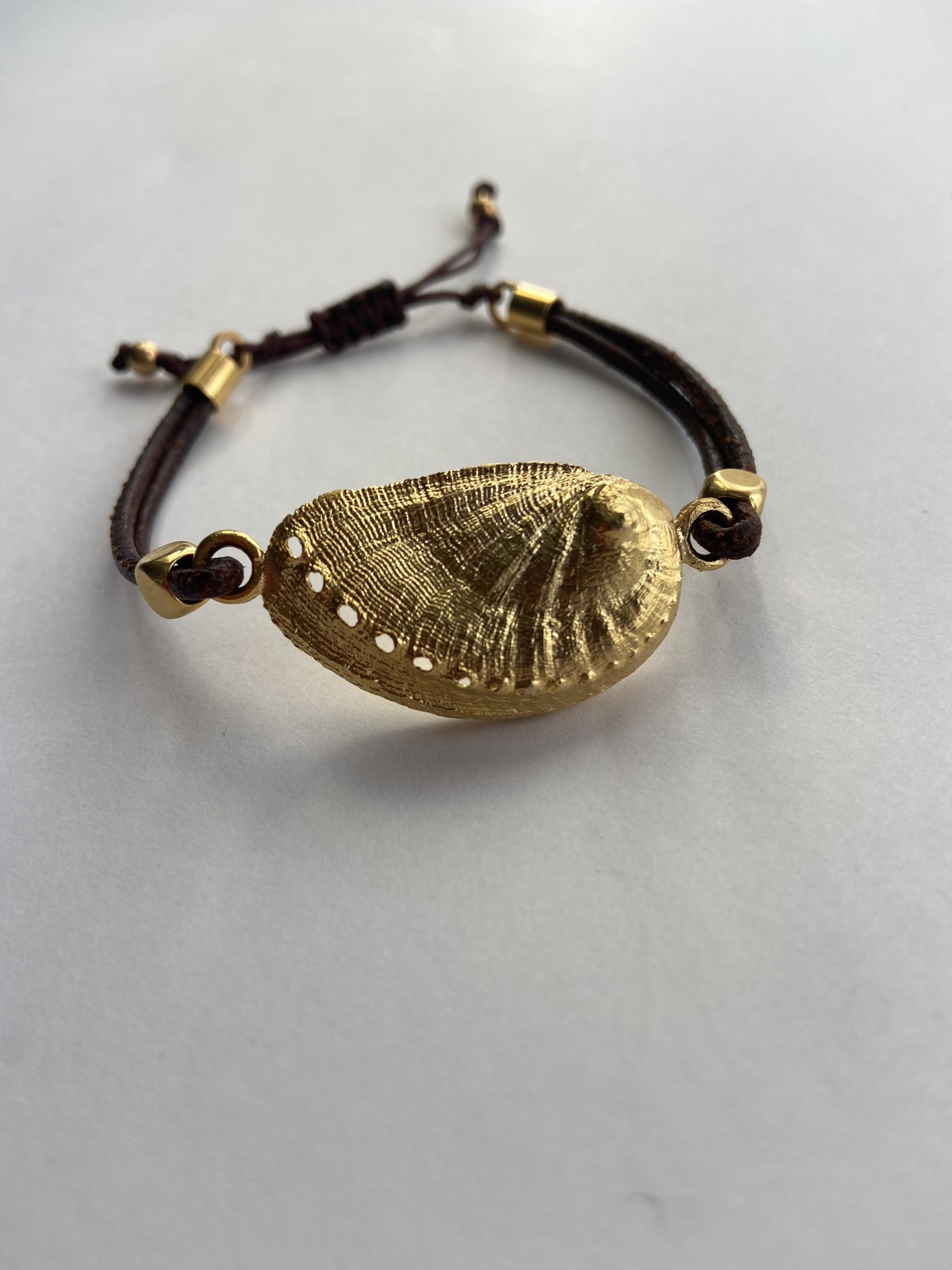 Pulsera pequeña Oreja de Mar Oro